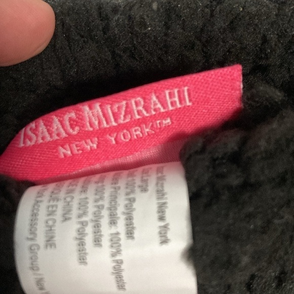 NWT * ISAAC MIZRAHI Soft Cozy  Sherpa Lined Fuzzy Animal
Print Slipper Socks - Picture 6 of 11